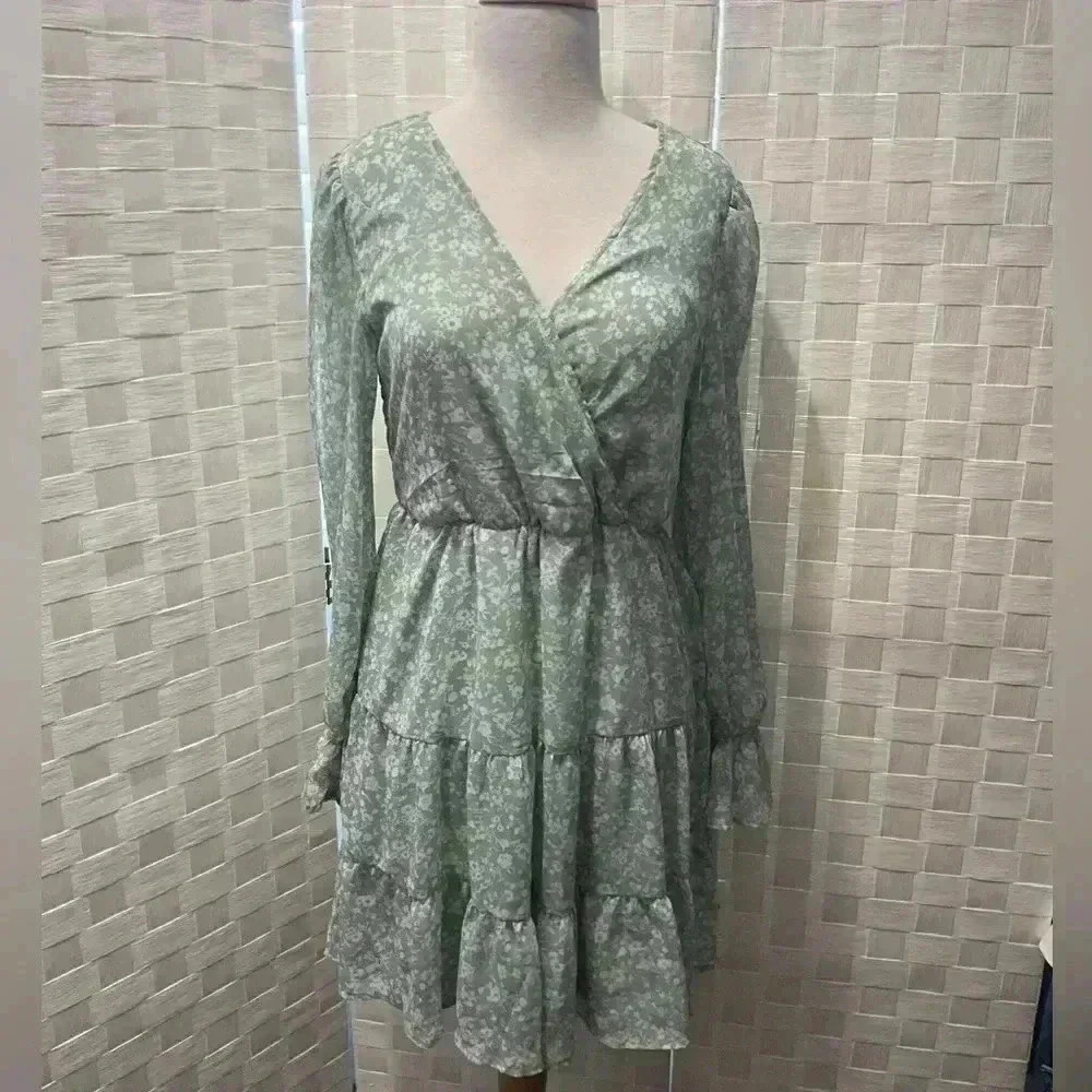 Inspired Hearts size large Floral Short Dress Color Mint Green With Hearts